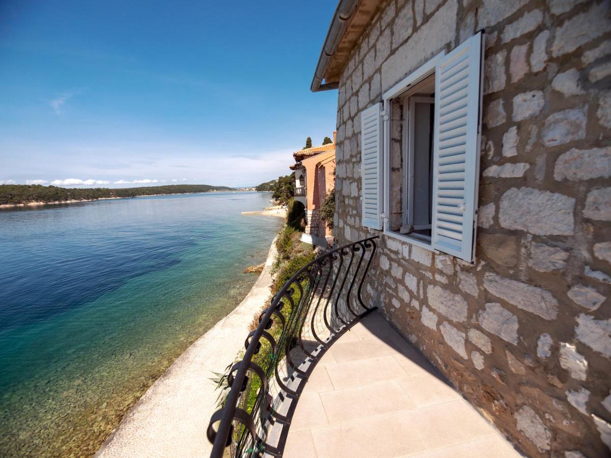 Apartment Julietta Rab Town Exterior photo